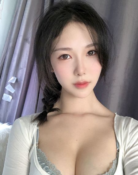 情女性花开