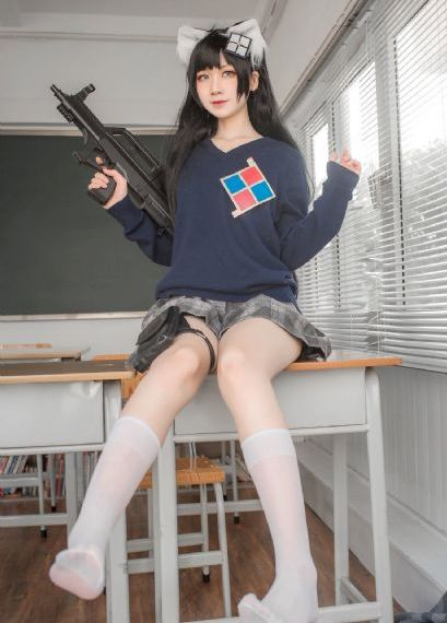 图书馆的她动漫