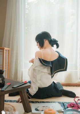 我美艳丰满的妈咪