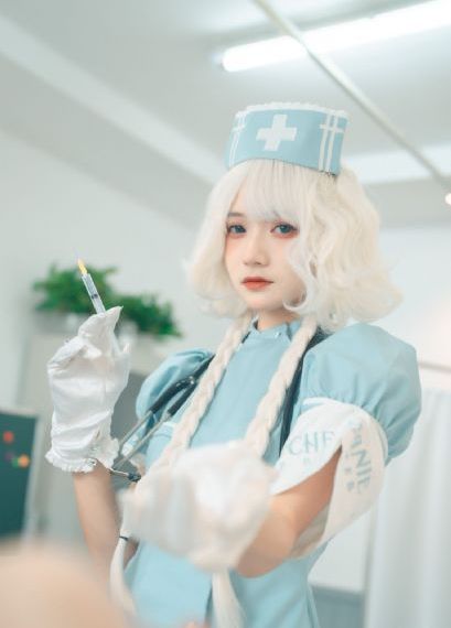 她在丈夫面前被耍电影