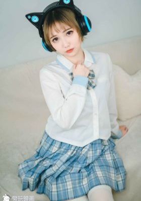 娇妻丁子裤公交车被在线观看